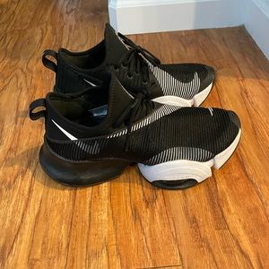 Nike womens air zoom superrep black white shoes